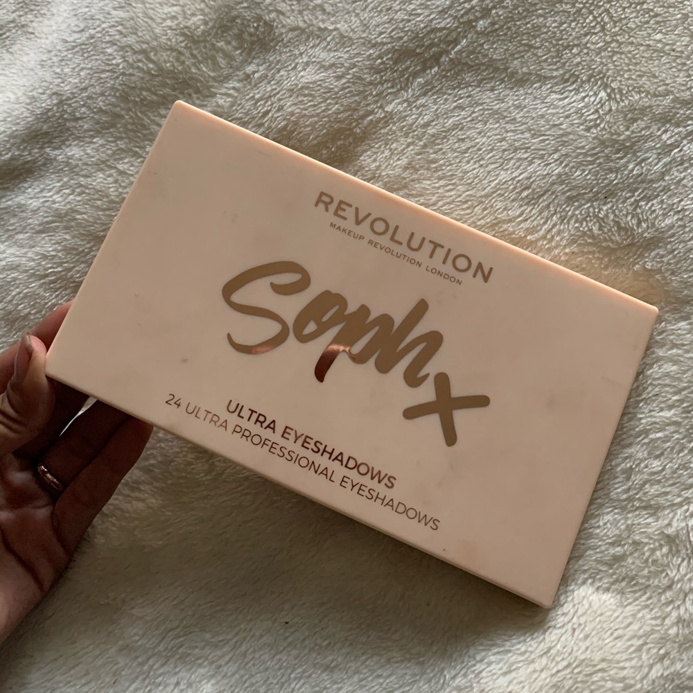 Makeup Revolution Palette